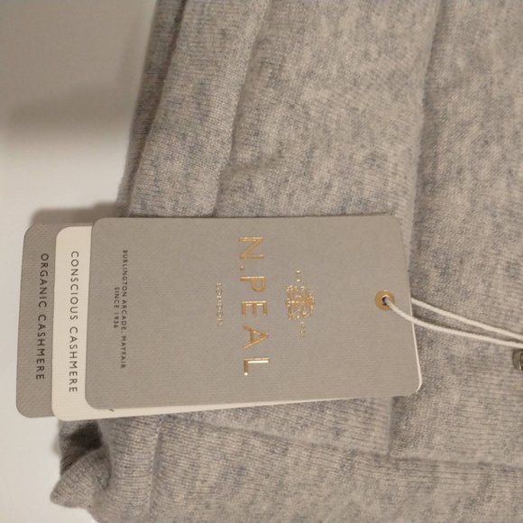 Organic Cashmere Vest - Picture 4 of 9